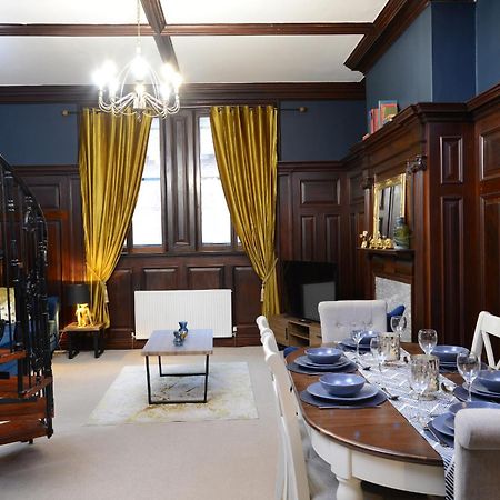 The Old Brewery Boardroom - Winchester City Centre - Unique Property - Free Parking - Sleeps 6 - By Xplus Stays ภายนอก รูปภาพ